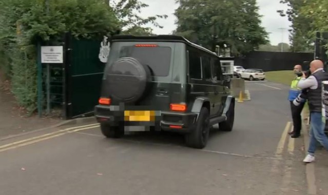 昨晚发布声明后，伊萨克在周三下午抵达纽卡训练基地